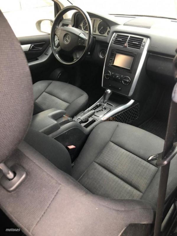 Mercedes 200 C de 2007 con 168.433 Km por 6.000 EUR. en Alicante