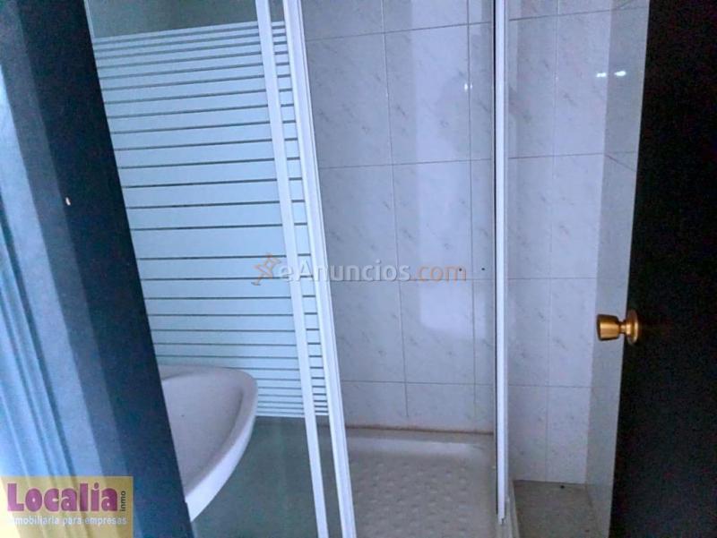 Amplio local comercial en Torrelavega