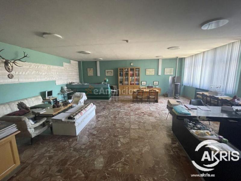 Nave Industrial en venta en Leganés de 2541 m2