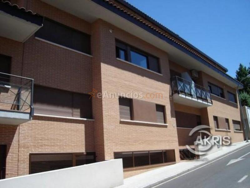 Local multiusos en venta en Olias