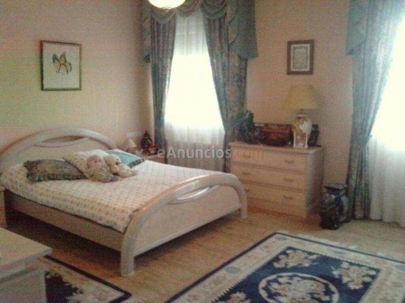 Casa  Chalet en venta en Gójar de 675 m2