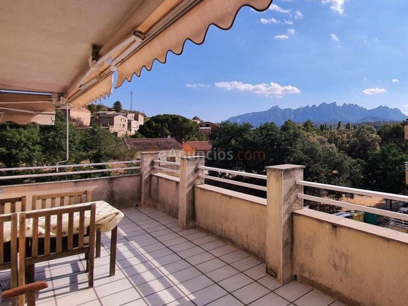 PISO CON GRAN TERRAZA, AMPLIO GARAJE Y LOCAL EN SANT VICEN DE CASTELLET.