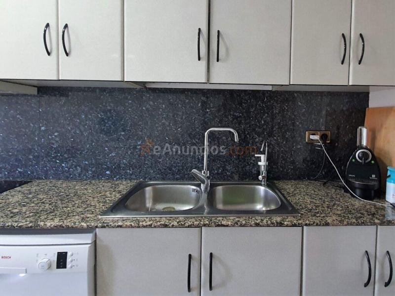 PISO CON GRAN TERRAZA, AMPLIO GARAJE Y LOCAL EN SANT VICEN DE CASTELLET.