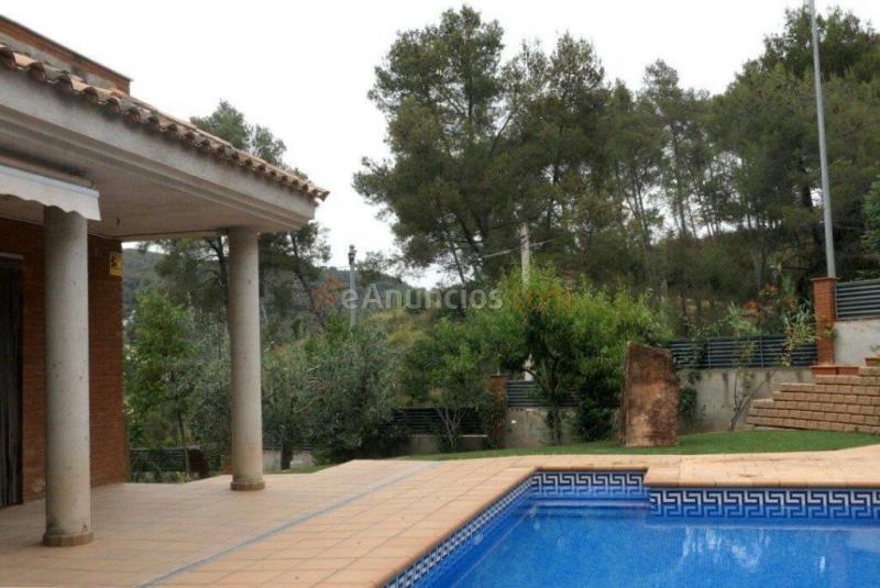 Casa-Chalet en Venta en Vallirana Barcelona