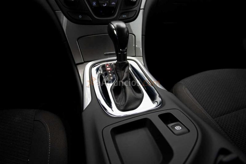 Opel Insignia  1.6 CDTI SELECTIVE136CV 