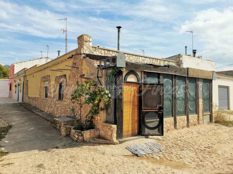 Casa de campo-Masía en Venta en Yecla Murcia