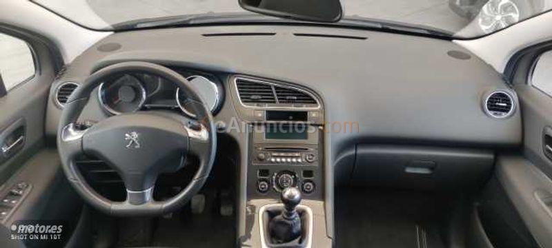 Peugeot 5008 1.6 BLUEHDI 88KW FAP STYLE 120 5P 7 Plazas de 2016 con 46.464 Km por 14.900 EUR. en Albacete