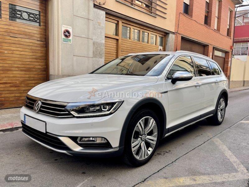 Volkswagen Passat VARIANT ALLTRACK 2.0 TDI 190CV 4MOTION DSG de 2017 con 63.339 Km por 28.985 EUR. en Barcelona