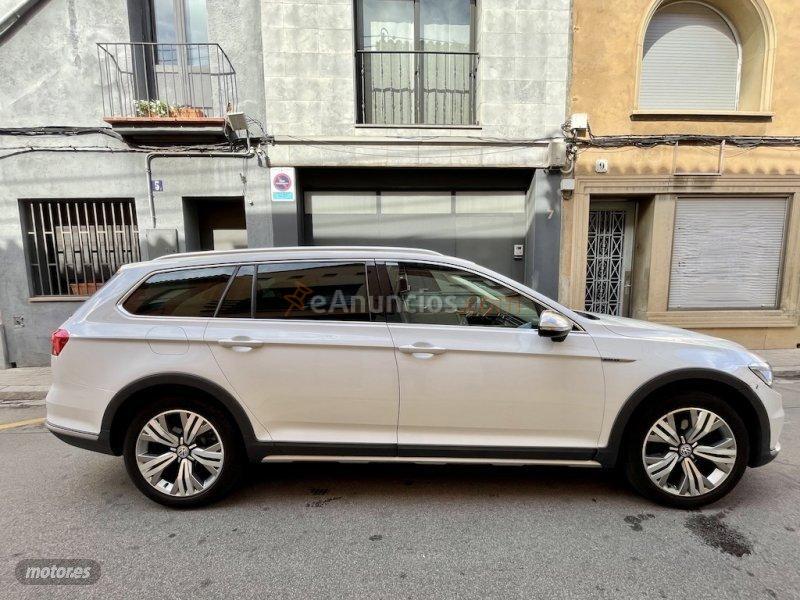 Volkswagen Passat VARIANT ALLTRACK 2.0 TDI 190CV 4MOTION DSG de 2017 con 63.339 Km por 28.985 EUR. en Barcelona