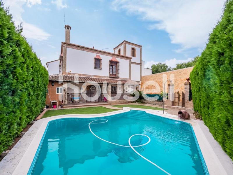 Casa en venta de 430m en Calle Málaga, 41200 Alcalá del Río (Sevilla)