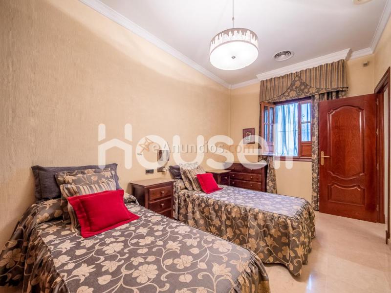 Casa en venta de 430m en Calle Málaga, 41200 Alcalá del Río (Sevilla)