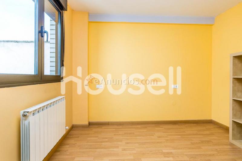 Piso en venta de 108 m en Avenida Antibióticos, 24009 León.
