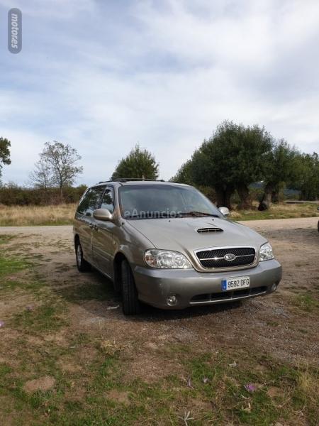 Kia Carnival 144 CV de 2004 con 227.000 Km por 3.800 EUR. en Segovia