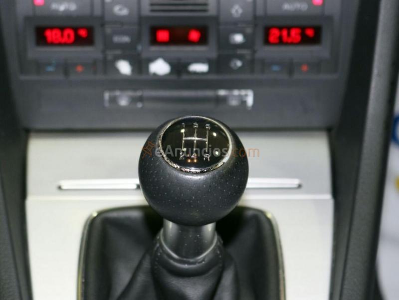 Audi A4 2.0 FSI 150CV 