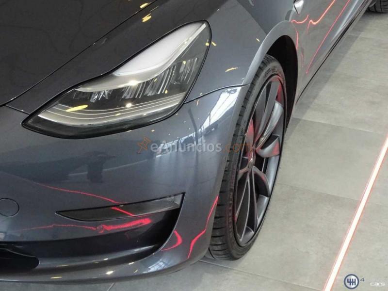 Tesla Model 3 Long Range Performance 