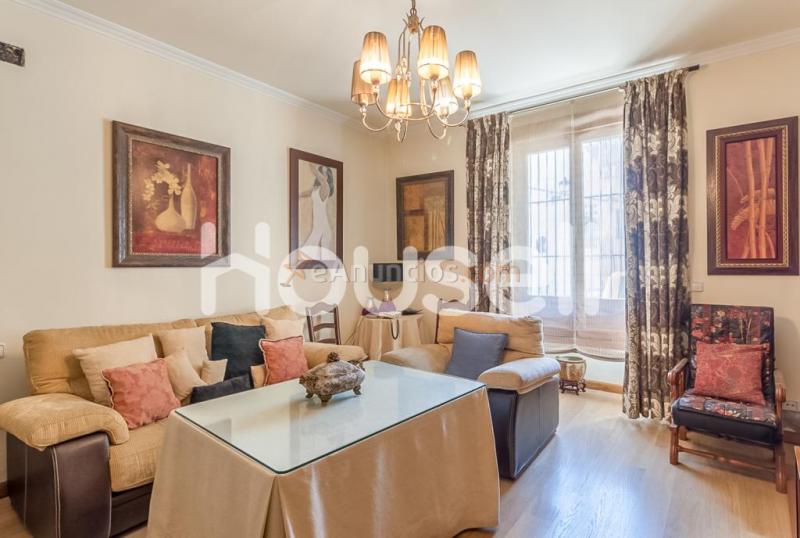 Casa en venta de 885  m en Plaza De la Constitución, 23538 Albanchez de Mágina (Jaén)