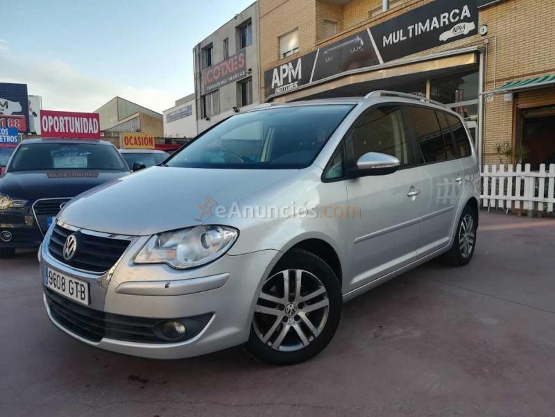 Volkswagen Touran 1.9Tdi  105cv (PegatinaB) 