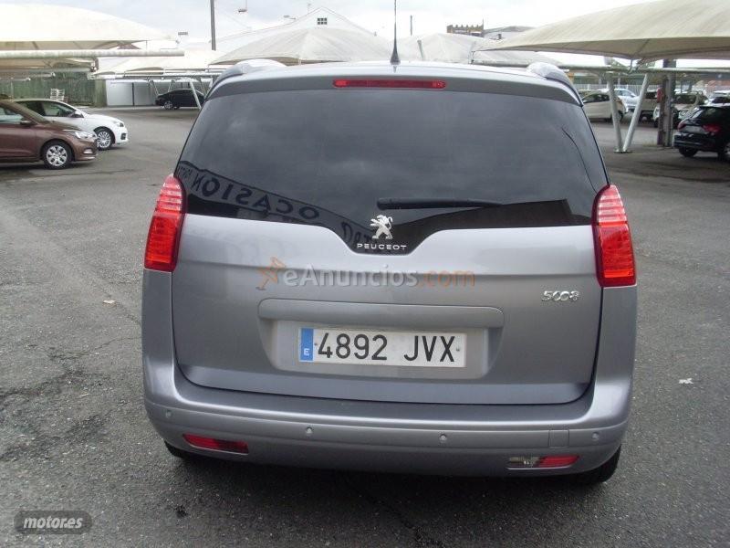 Peugeot 5008 PEUGEOT  HDI STYLE  7PLAZAS de 2016 con 120.773 Km por 14.000 EUR. en Pontevedra