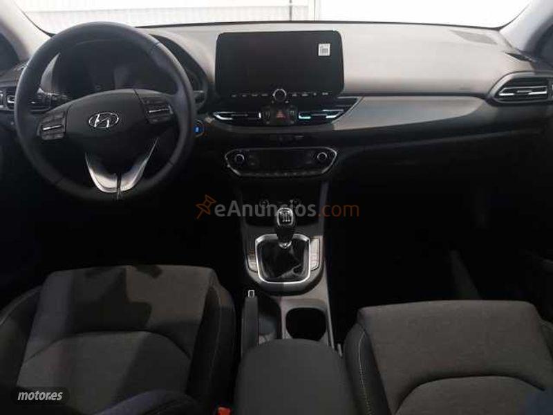 Hyundai i30 TGDI 1.0 120CV 48V TECNO de 2021 con 2.974 Km por 24.990 EUR. en Huelva