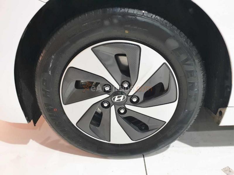 Hyundai IONIQ 1.6 GDI HEV Klass Nav DCT