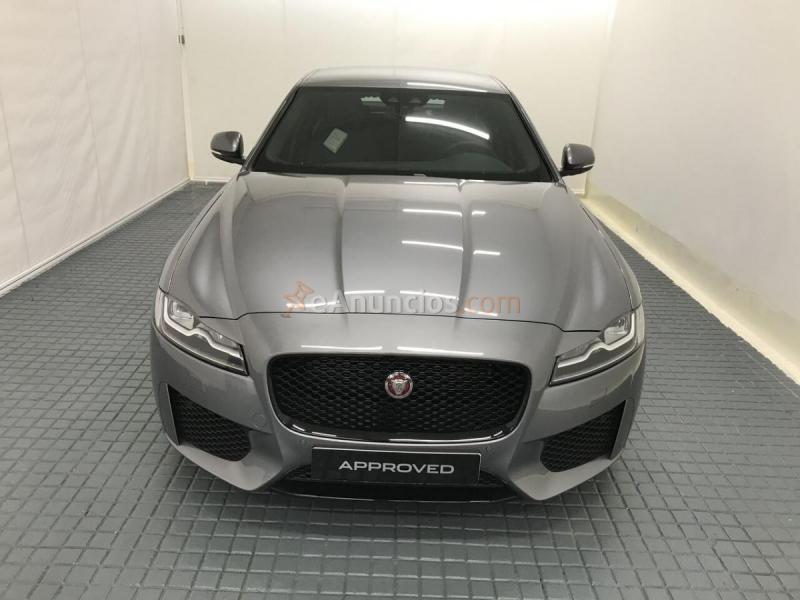 Jaguar XF 2.0D I4 132KW CHEQUERED FLAG AUTO RWD 180 4P 