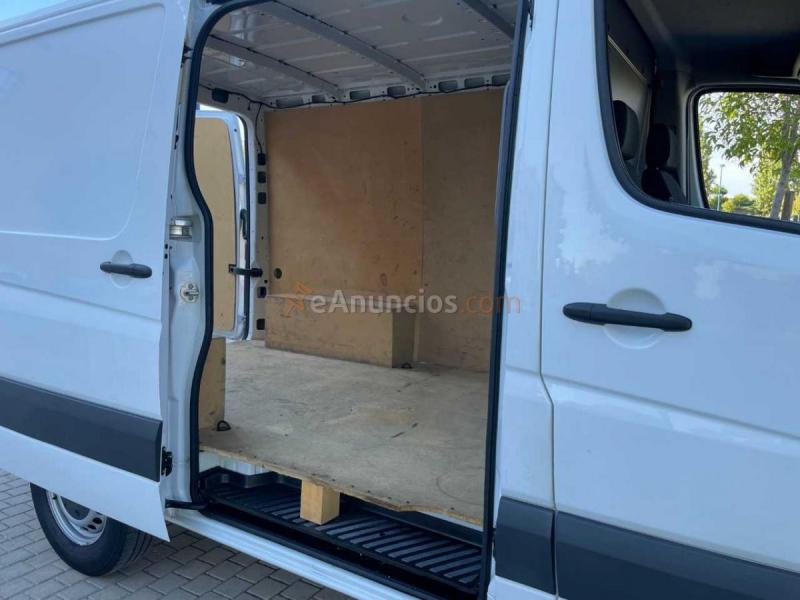 Mercedes Sprinter Corto 3.0T 211 CDI 114cv 6 vel. *38.000 km* *Nacional* 