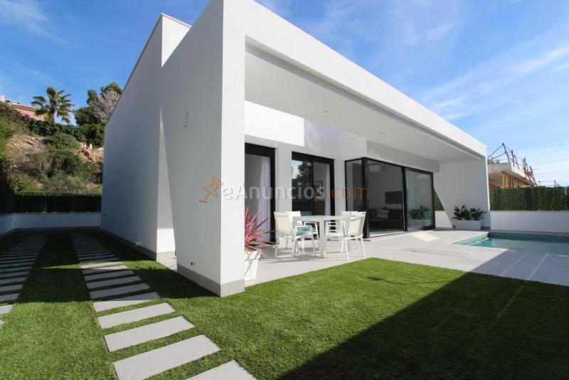 Casa-Chalet de Obra Nueva en Venta en Pinar De Campoverde Alicante