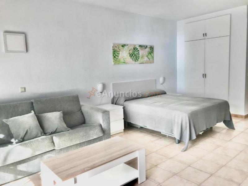 Habitación chica scort