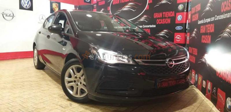 Opel Astra 1.6CDTI SELECTIVE 110CV 