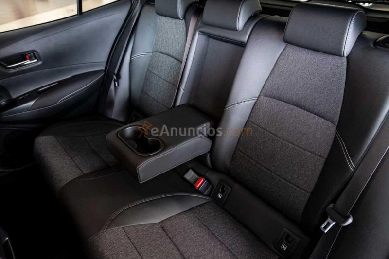 Toyota Corolla 2.0 180H STYLE E-CVT