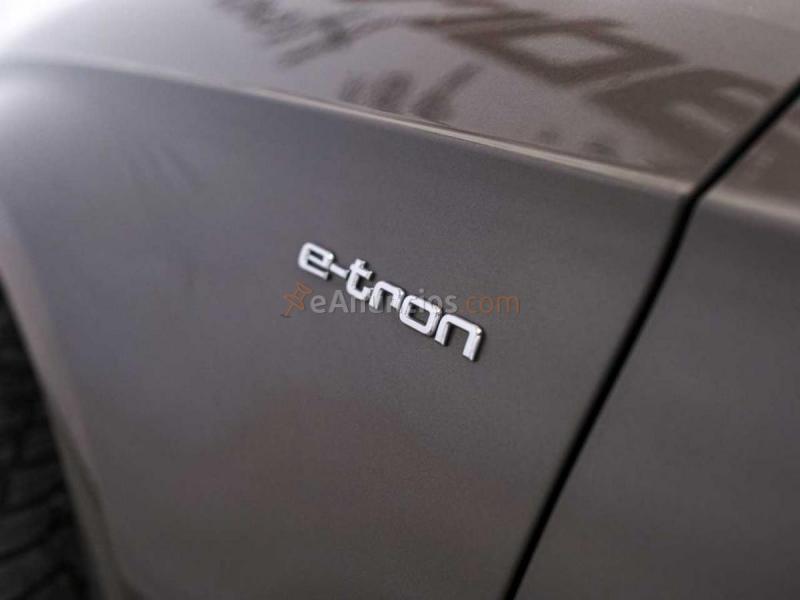 Audi A3 Sportback 1.4 TFSI e-tron S tro Ambition