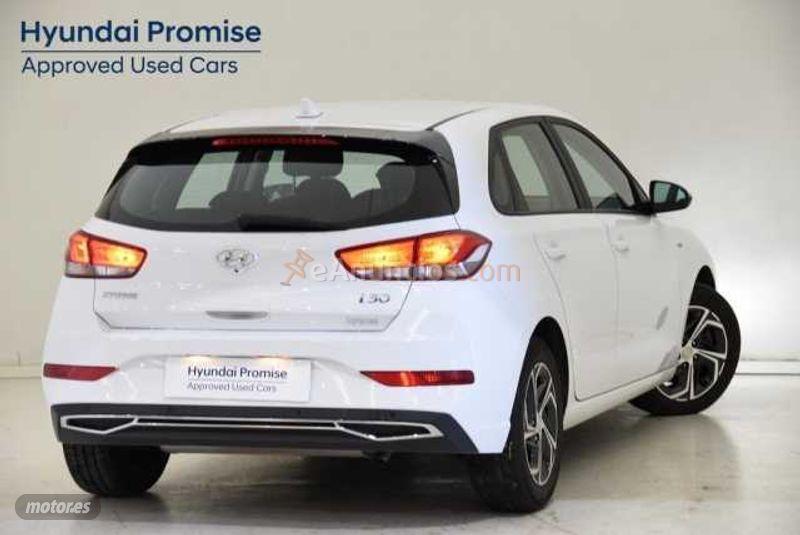 Hyundai i30 I30 5P TGDI 1.0 120CV 48V KLASS de 2021 con 18.957 Km por 18.600 EUR. en Alicante