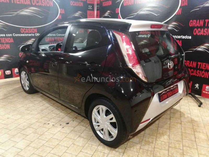 Toyota Aygo 1.0VVT-I X-PLAY 70CV 