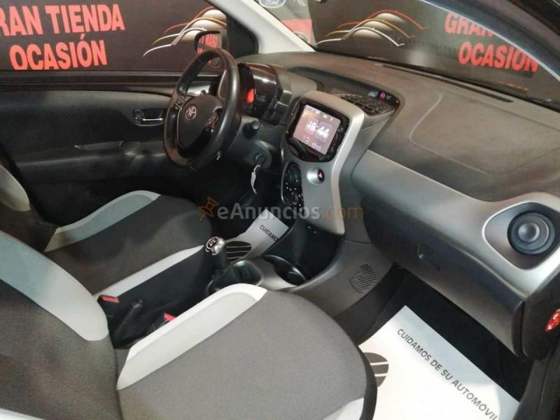 Toyota Aygo 1.0VVT-I X-PLAY 70CV 