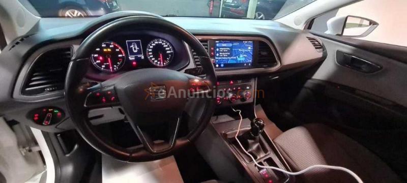 Seat Leon 1.2  TSI 110CV STYLE PLUS PANTALLA FULL LINK-CLIMA-LLANTAS 17-BLUETOOTH