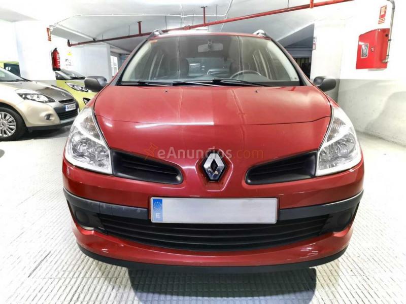 Renault Clio Grand Tour RESERVADO1.2 Aunthentique 75cv. Impecable . 