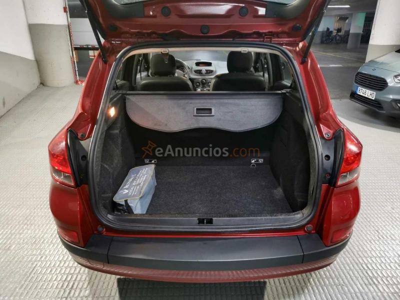 Renault Clio Grand Tour RESERVADO1.2 Aunthentique 75cv. Impecable . 