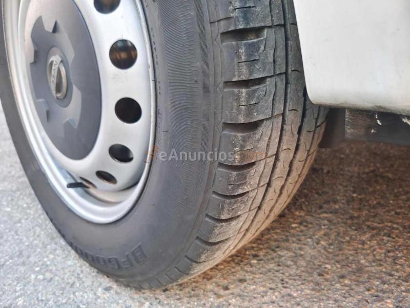 Nissan Primastar furgon largo frigorifico 