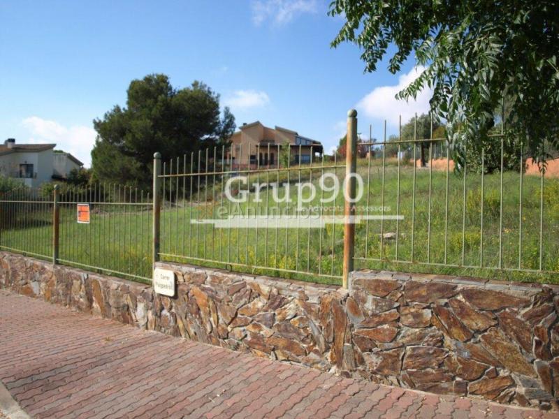 Fantástica parcela con vistas a Montserrat