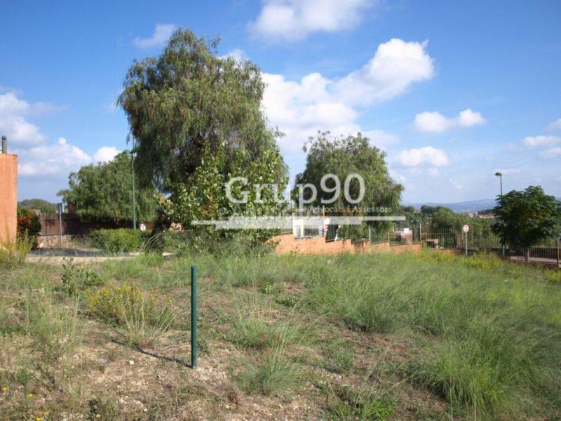 Fantástica parcela con vistas a Montserrat
