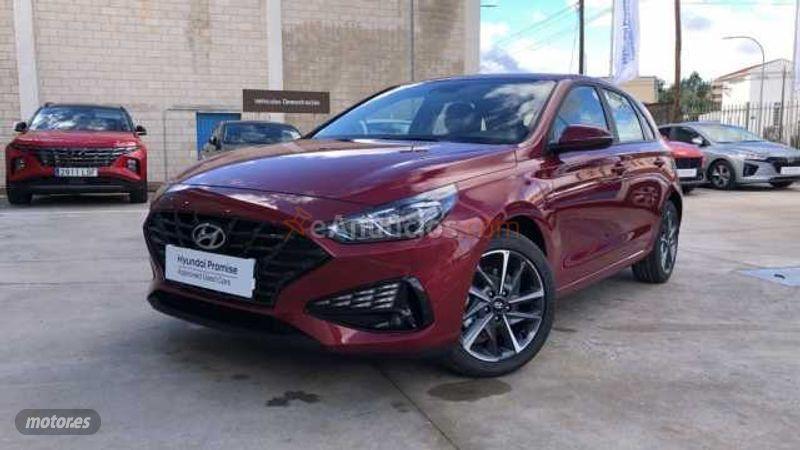Hyundai i30 5P DPI 1.5 110CV KLASS SLX de 2021 con 10 Km por 19.100 EUR. en Guadalajara