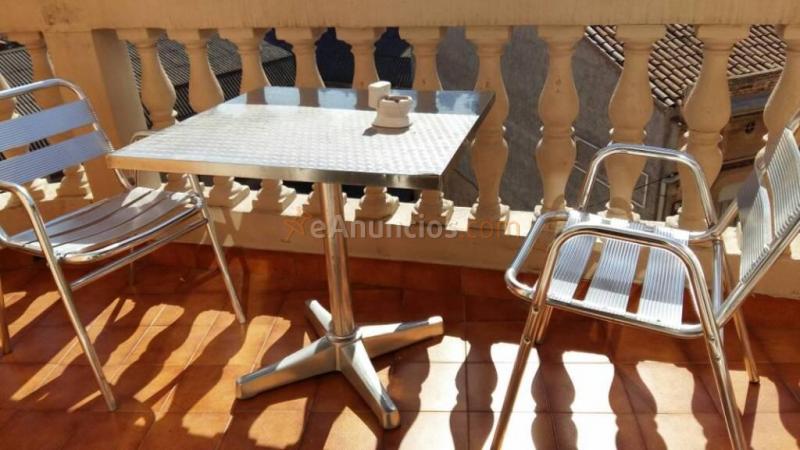 PISO SEÑORIAL REFORMADO EN VENTA DE 5 HABITACIONES DOBLES EN EL CENTRO DE MANRESA