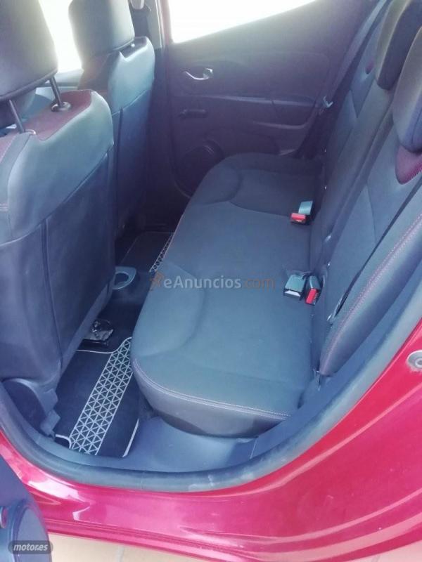 Renault Clio Authentique  1.2  16v 75CV de 2013 con 46.600 Km por 7.800 EUR. en Ciudad Real