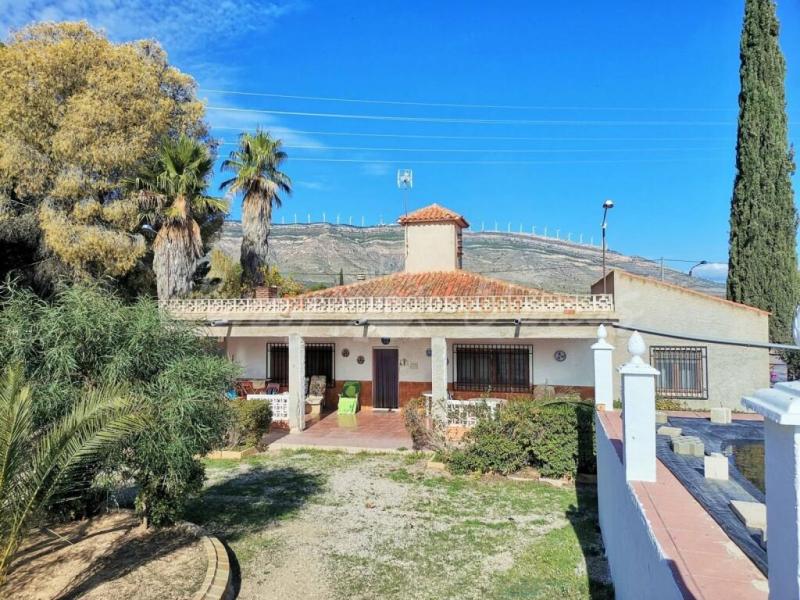 Casa-Chalet en Venta en Caudete Albacete