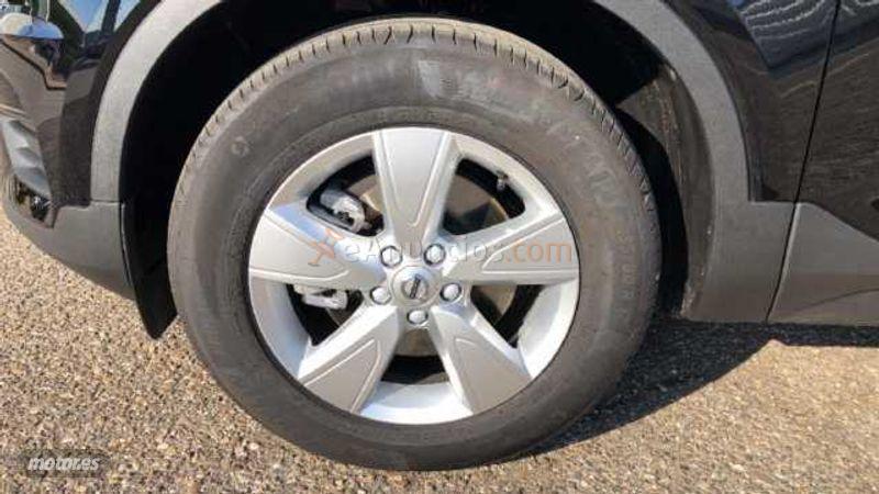 Volvo XC40 1.5 T2 MOMENTUM CORE 129 5P de 2021 con 1.001 Km por 30.000 EUR. en Malaga