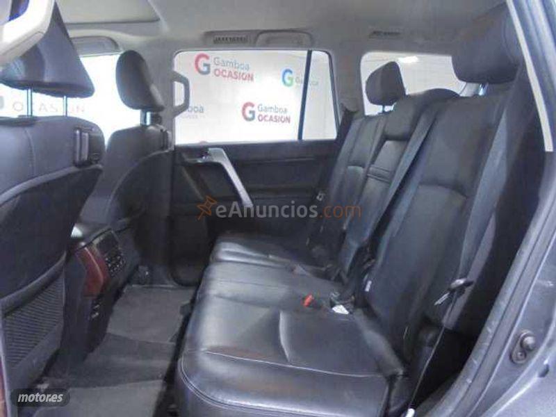 Toyota Land Cruiser 2.8 D-4D VXL AUTO de 2017 con 113.111 Km por 45.690 EUR. en Madrid