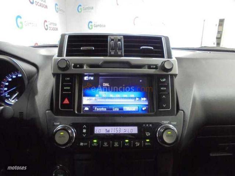 Toyota Land Cruiser 2.8 D-4D VXL AUTO de 2017 con 113.111 Km por 45.690 EUR. en Madrid