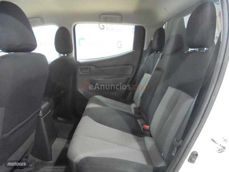 Mitsubishi L 200 2.5DI-D Double Cab. M-PRO + Paragolpes L200 y Sensor Parking de 2019 con 123.640 Km por 23.690 EUR. en Madrid