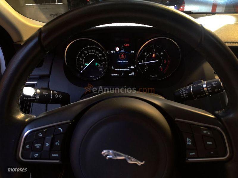 Jaguar E-Pace 2.0D 132kW HSE 4WD Auto de 2018 con 107.447 Km por 33.950 EUR. en Girona