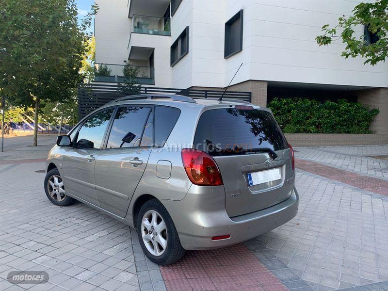 Toyota Corolla Verso 1.8 VVTi Linea Sol de 2003 con 219.811 Km por 3.150 EUR. en Madrid